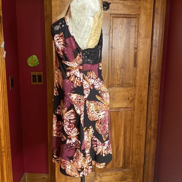 Linea Donatella Butterfly Print Nightgown Lingerie size Small - Picture 4 of 11